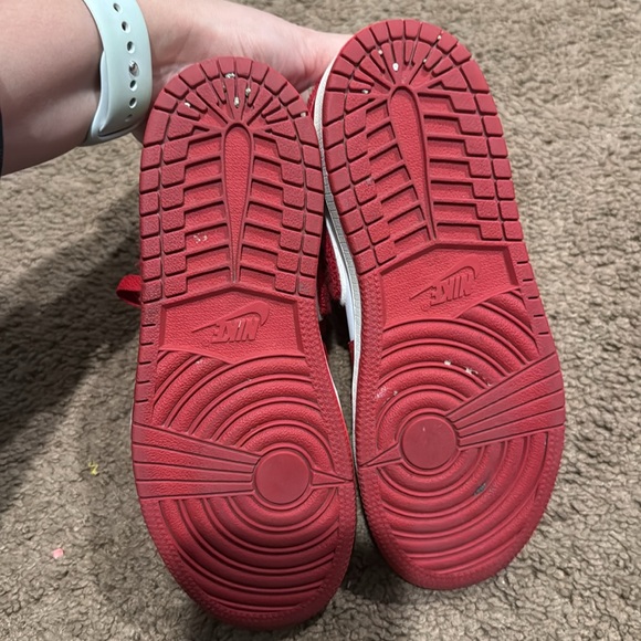 Used Nike air Jordan’s - Picture 4 of 4